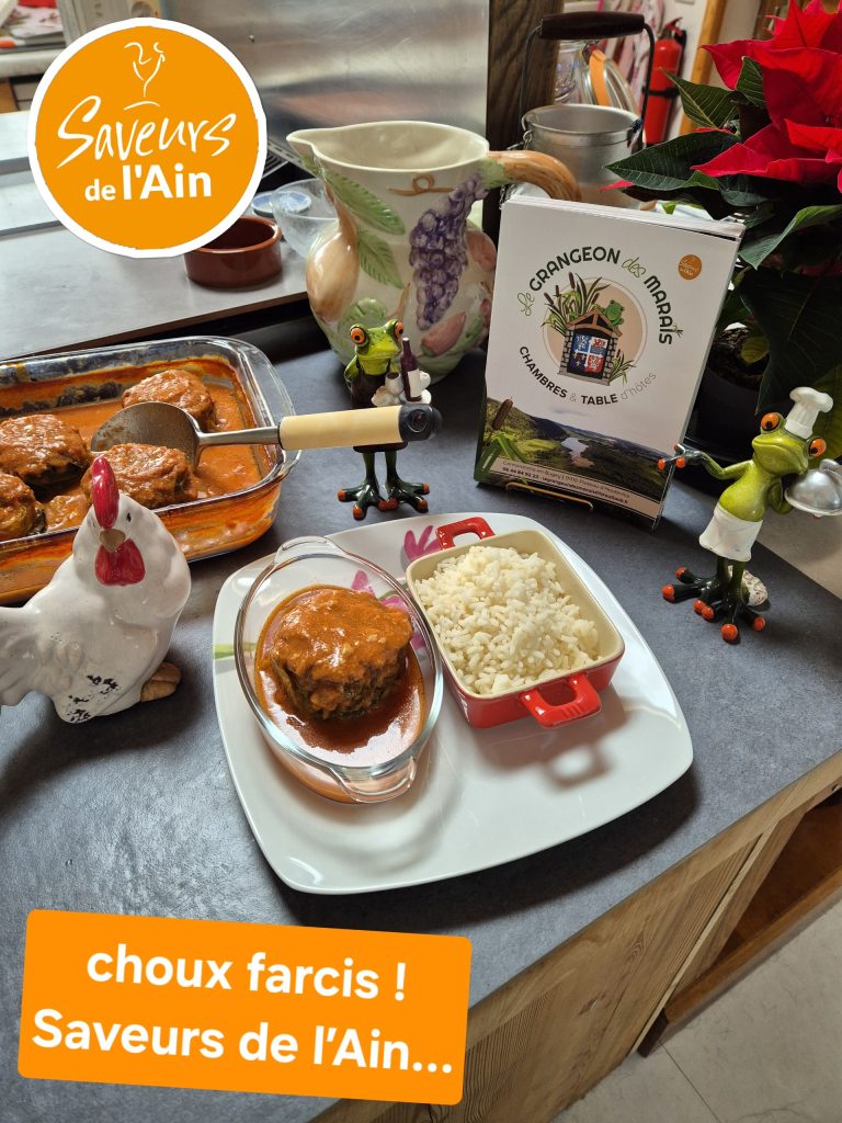 Plateau de desserts divers.